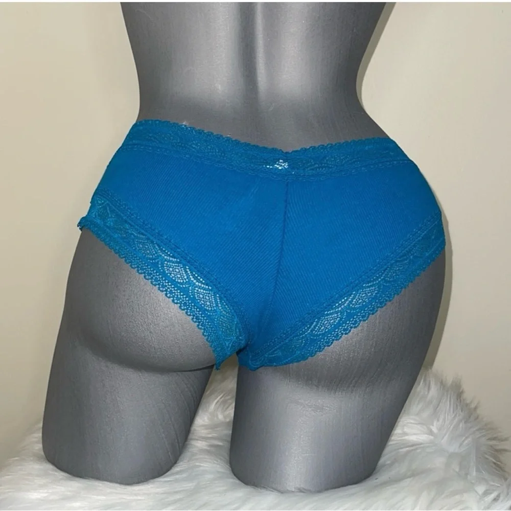 VICTORIAS SECRET THE LACIE POSEY GEOMETRIC LACE WAIST COTTON CHEEKY  PANTY. NWT